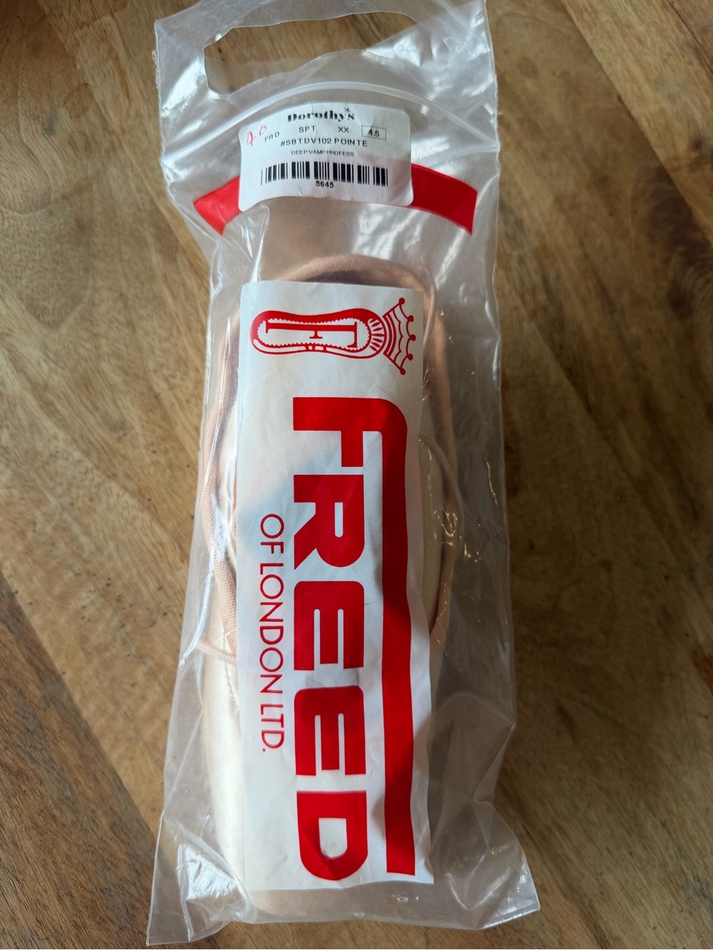Freed of London Women's Pink Pointe Shoes 7